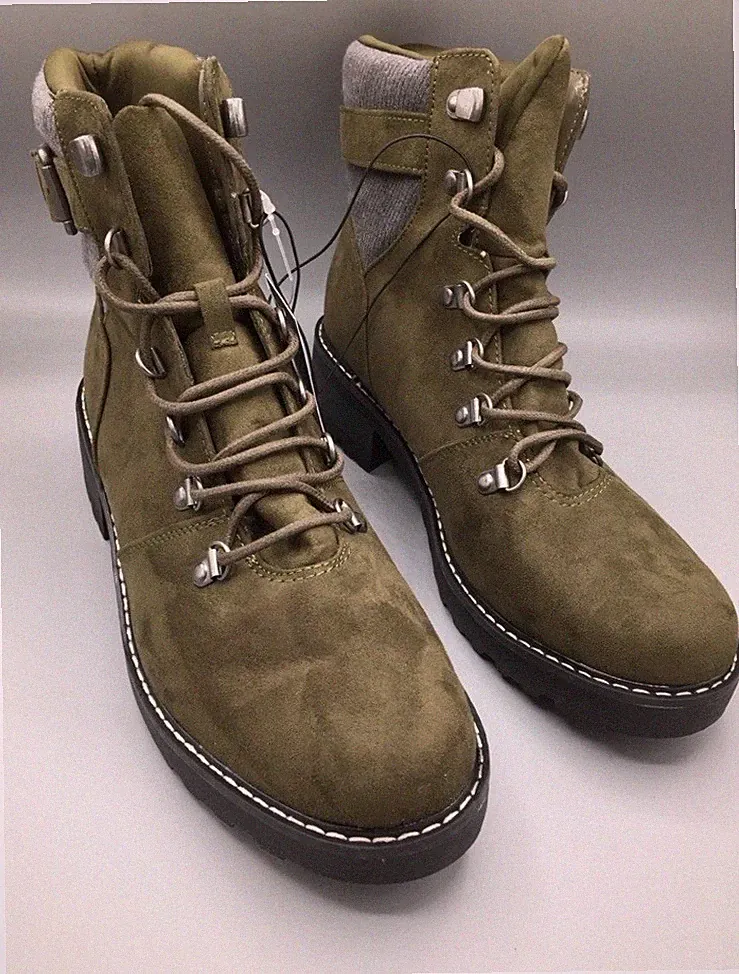 NWT Universal Thread Women's Kelly Lace up Green Hiking Boots Memory Foam Sz 10