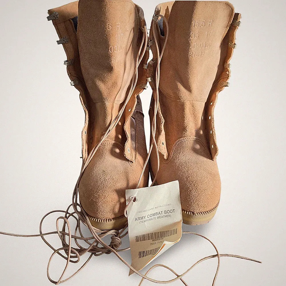 NWT Wellco Army Combat Boot Temperate Weather Vibram Suede Tan Mens Size 15.5 R
