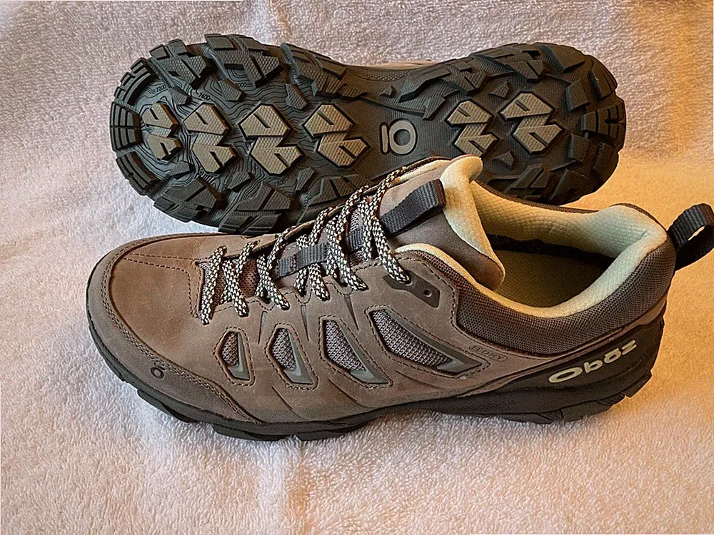 Oboz Sawtooth Low B-Dry Womens Hiker 10 Hazy Gray NIB