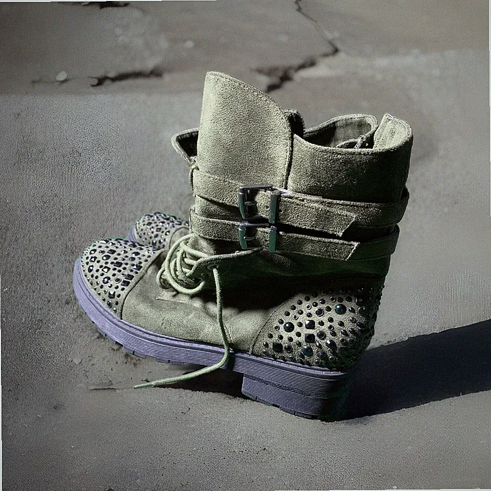 OLIVIA MILLER boots Womens 11 green vegan leather zip army studded motorcycle