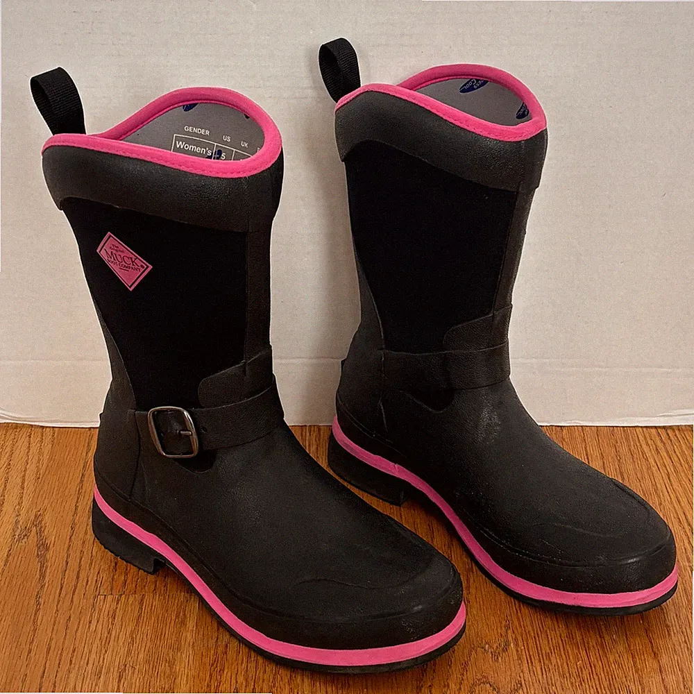 Original Muck Boot Company Reign Equestrian Boots Black/Hot Pink – Size 5 – EUC