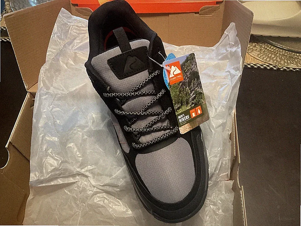 Ozark Trail Men's Waterproof Hiking Shoes Size 10 Low Hiker Black Rugged Outsole