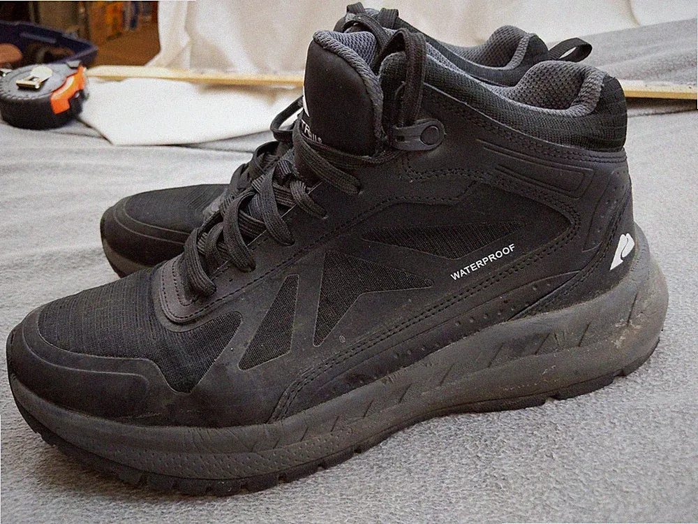 Ozark Trail Shoes Mens Size 8 Waterproof Hiking Boots Outdoor Trail Comfort