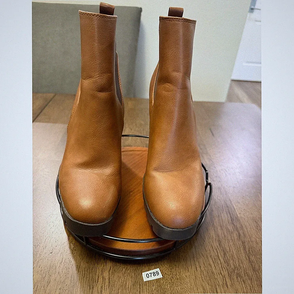 Primark Womens Brown Faux Leather Chunky Block Heel Lug Sole Chelsea Boot Size 8