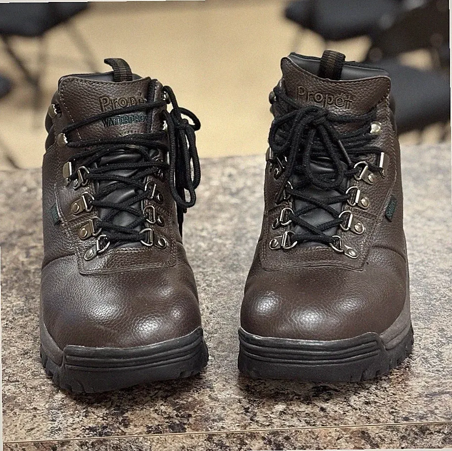Propét M3188 Waterproof Brown Leather Work Boots Men's Size 11 Wide
