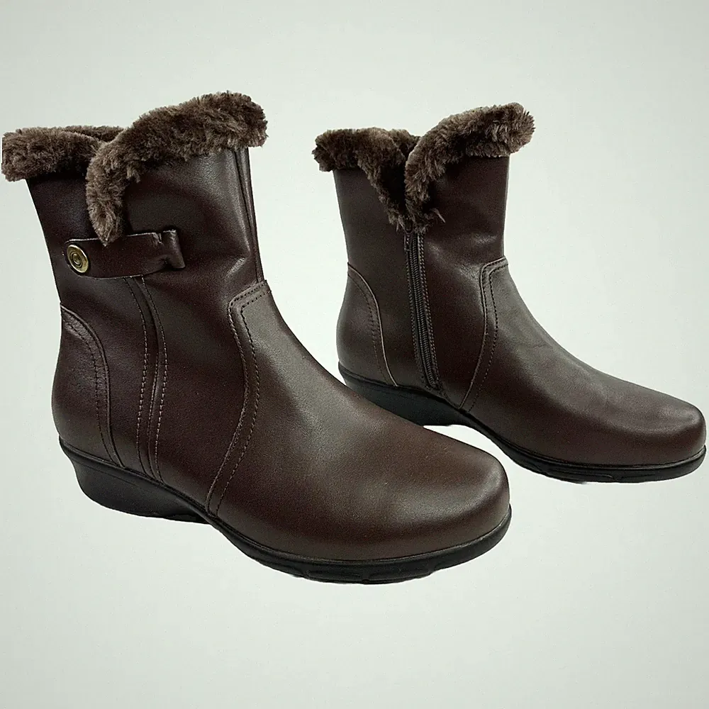 Propet Women's Waylynn Brown Leather Ankle Boots Size 11 (4E) Faux Fur Collar