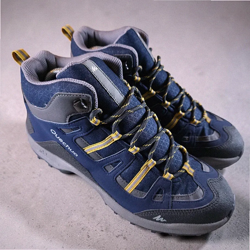 Quechua Mens Hiking Outdoors Trail Boots Size 9 Waterproof Blue Yellow New