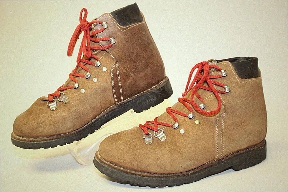 Raichle VINTAGE Mountaineering Mens Size 7.5 M Suede Backpacking Boots 5041 60