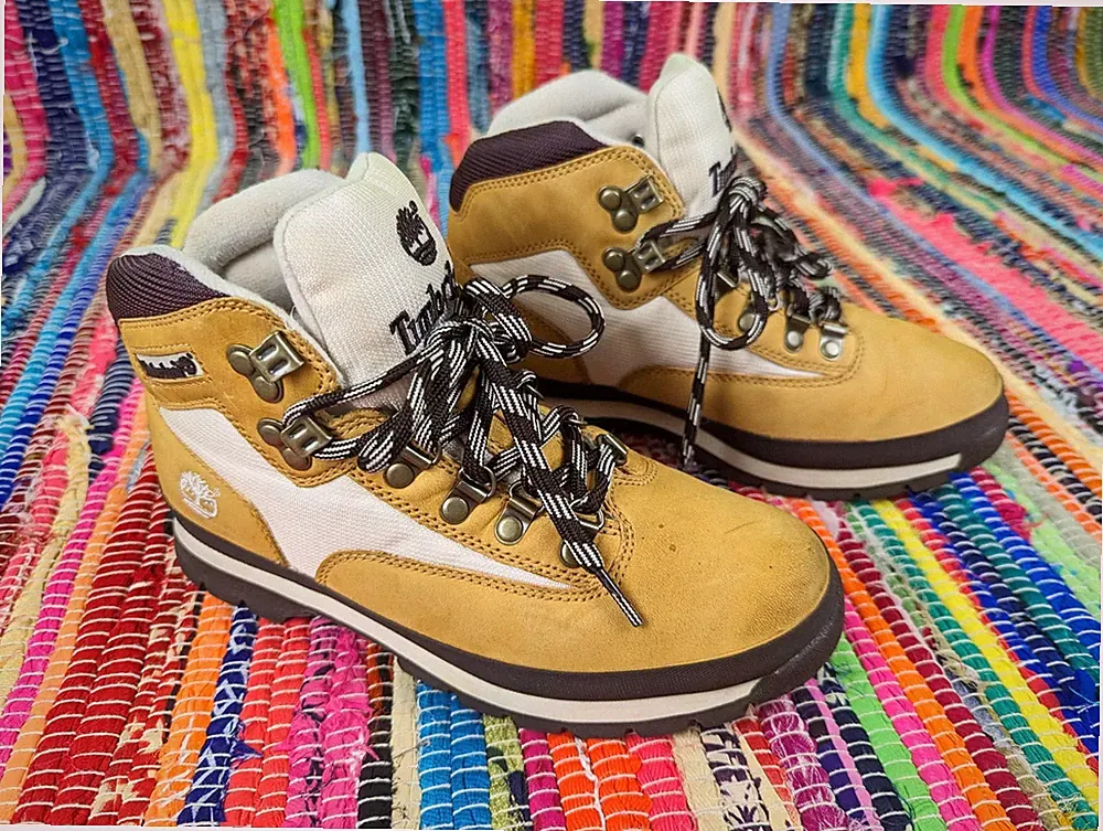 Rare Timberland 85386 Women's 8 M Boots Hiking Shoes Nubuk Camel Beige Leather
