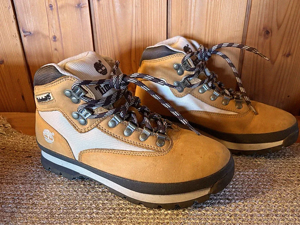 Rare Timberland 85386 Women's 9 M Boots Hiking Shoes Nubuk Camel Beige Leather