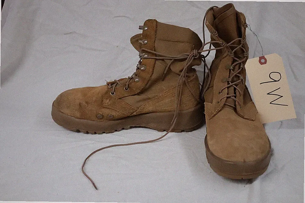 READ DESCRIPTION HOT WEATHER MILITARY COMBAT HIKING BOOTS 9W FC20-1