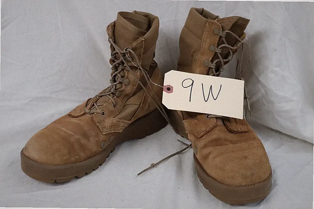 READ DESCRIPTION HOT WEATHER MILITARY COMBAT HIKING BOOTS 9W FC23-2