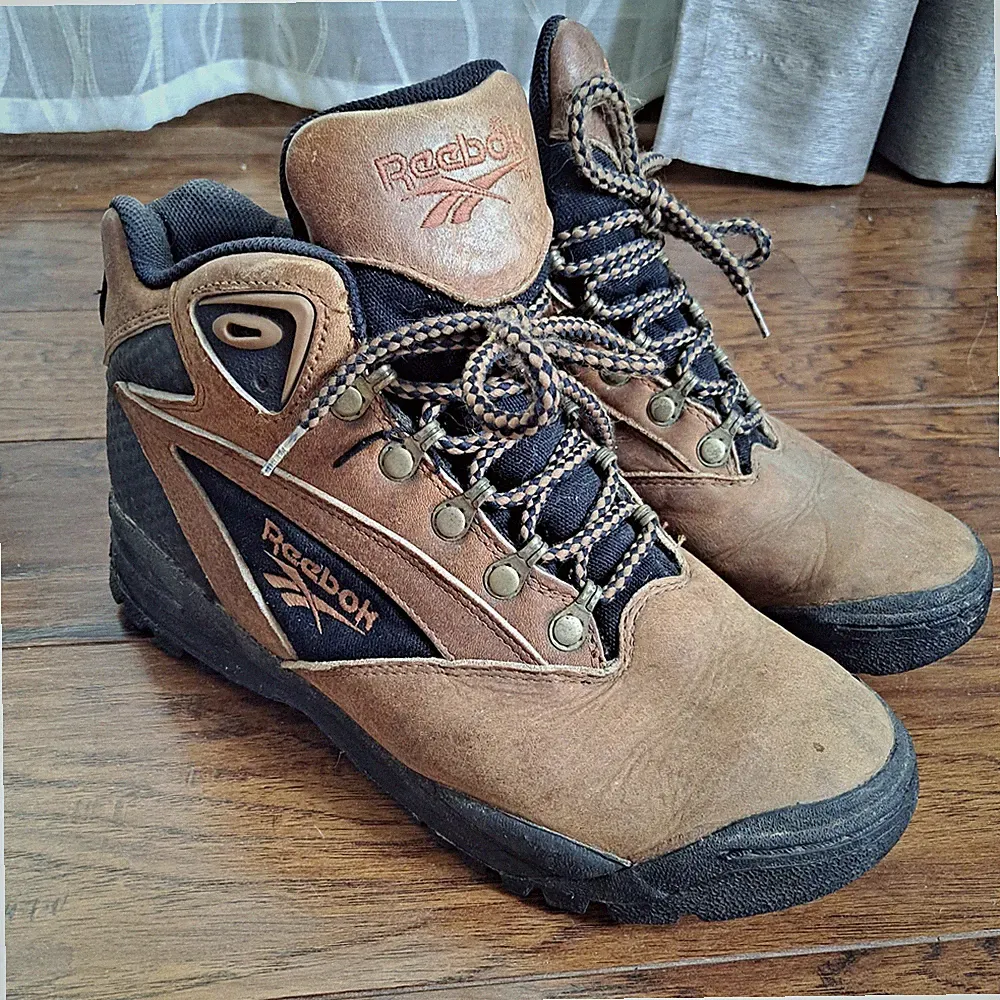 Reebok Leather Hiking Trail Boots RA 404 KTS Womens Size 10 Steelshank Hexalite