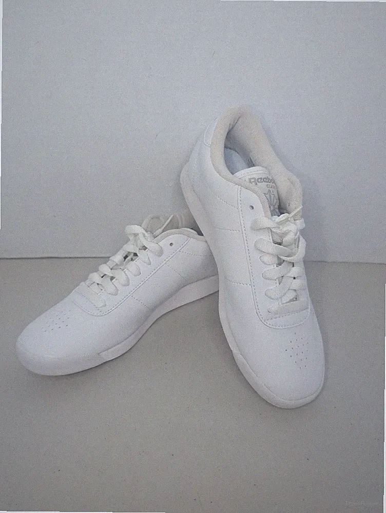 Reebok Womens Classic Size 6.5 White Low Top Lace Up 1Y3501 Princess Walking