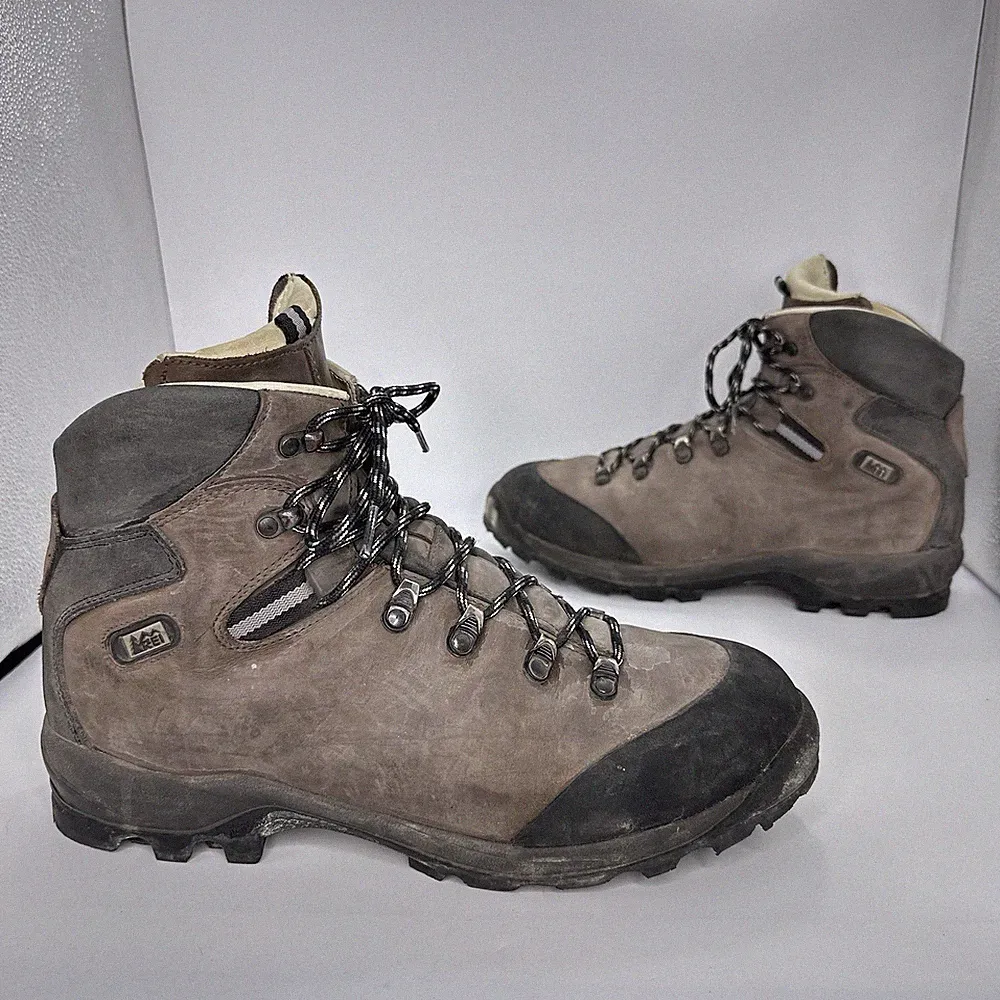 REI-Hiking Mountaineering Boots Gore-tex Brown Leather Vibram Men 12 US 11 UK