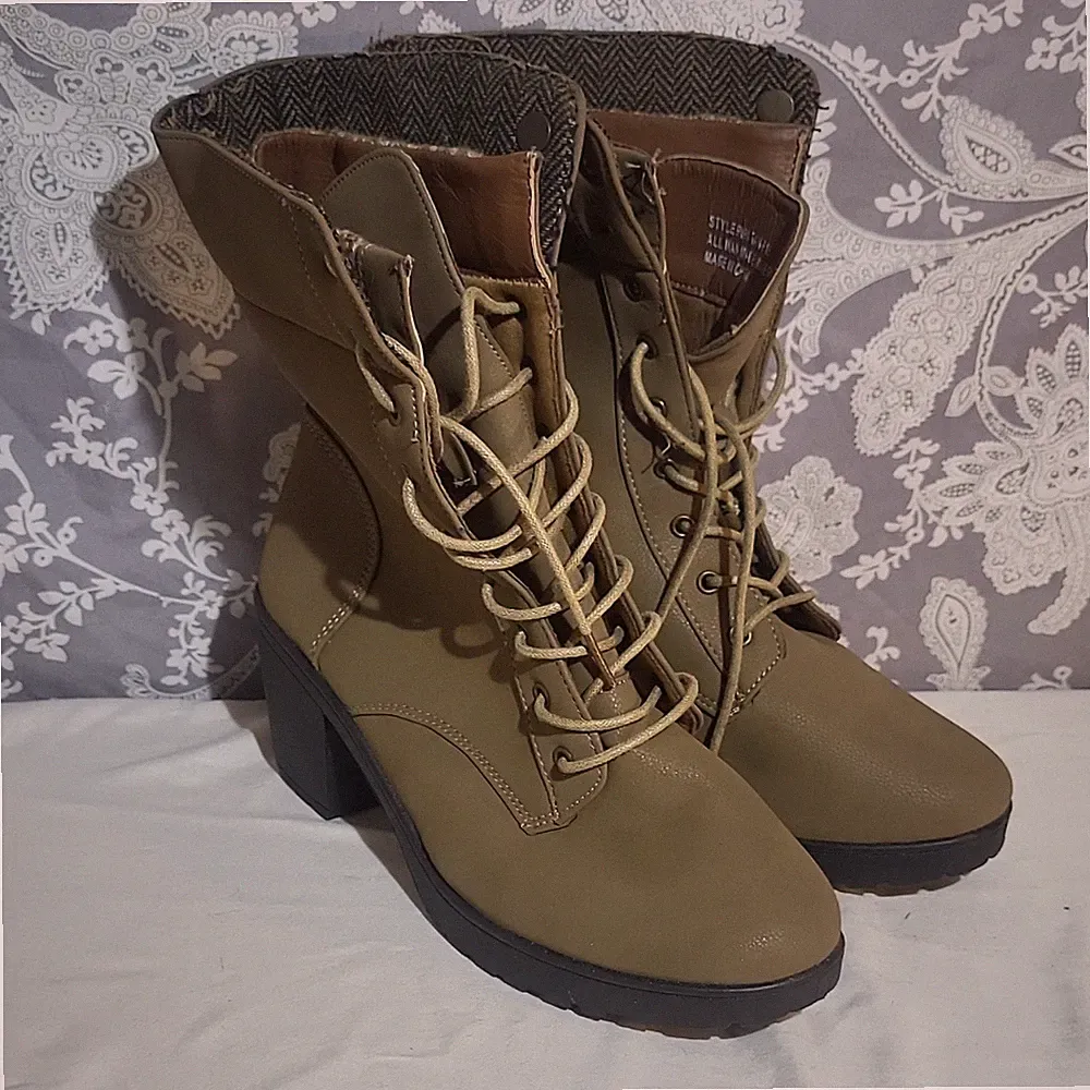 RIRI TAN-F19 Tan Combat Boots Lace Up Block Heel Mid-Calf Round Toe Man Made