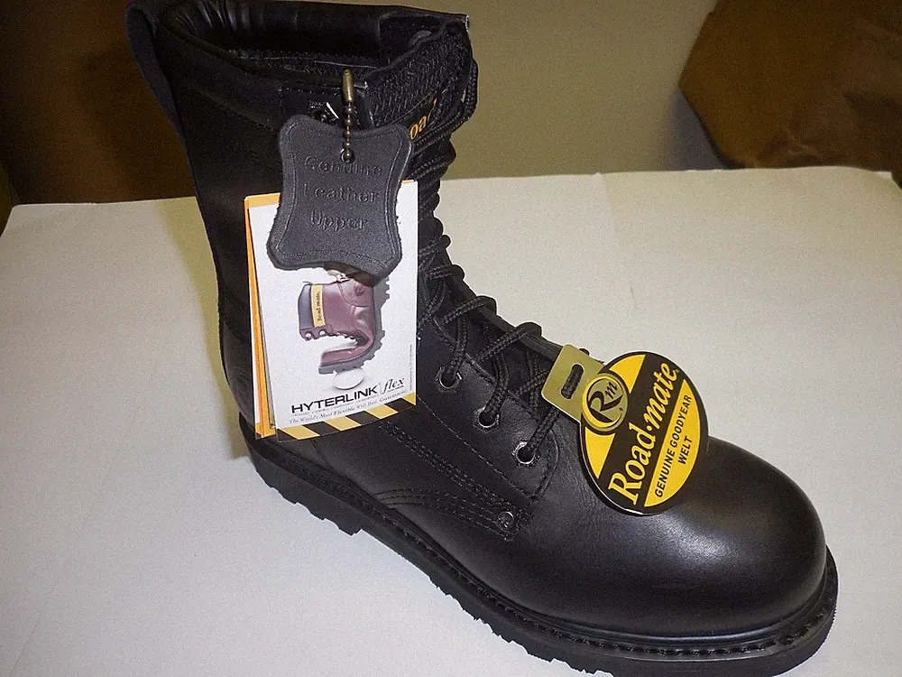 Roadmate Men's 8" Flexible Black Flex Electric Shock Resistant Work Boots 401H