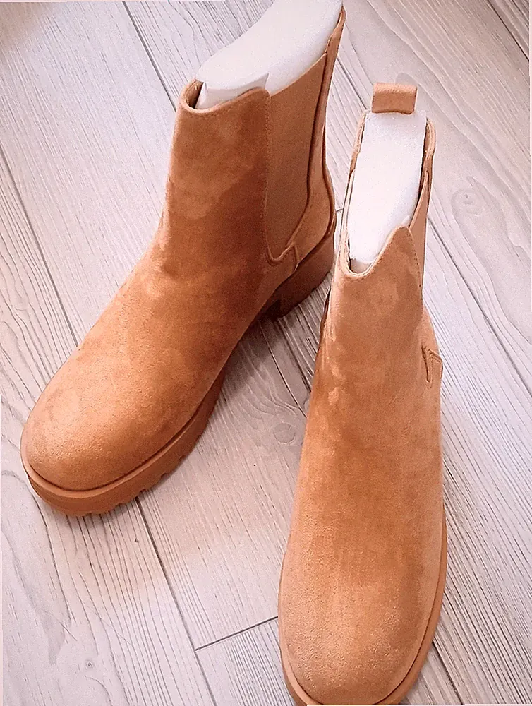(S-4679) ZBY Women's Chelsea Boots Sz 8