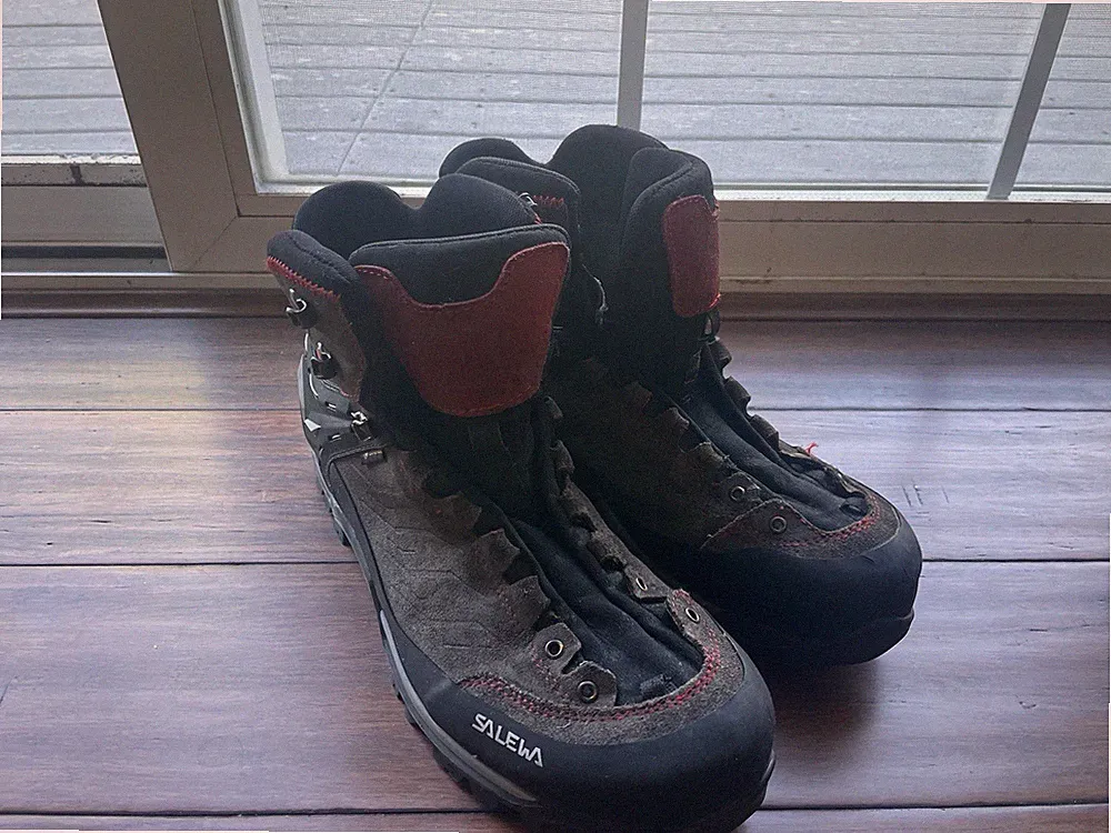 salewa mid gtx Charcoal boots 11.5