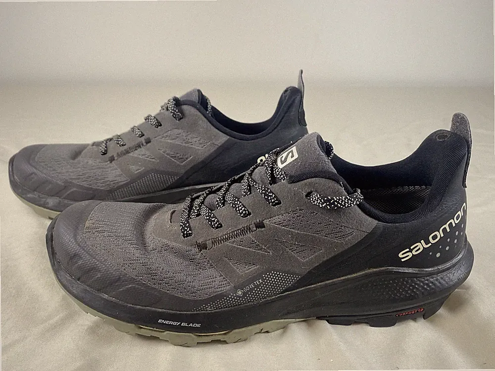 Salomon Outpost Hiking Trail Shoes Mens Size 8.5 D Gray Black Waterproof Goretex