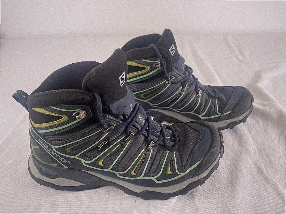 Salomon X Ultra Hiking Boots Women’s 6.5 Gortex Waterproof 371524 EUC