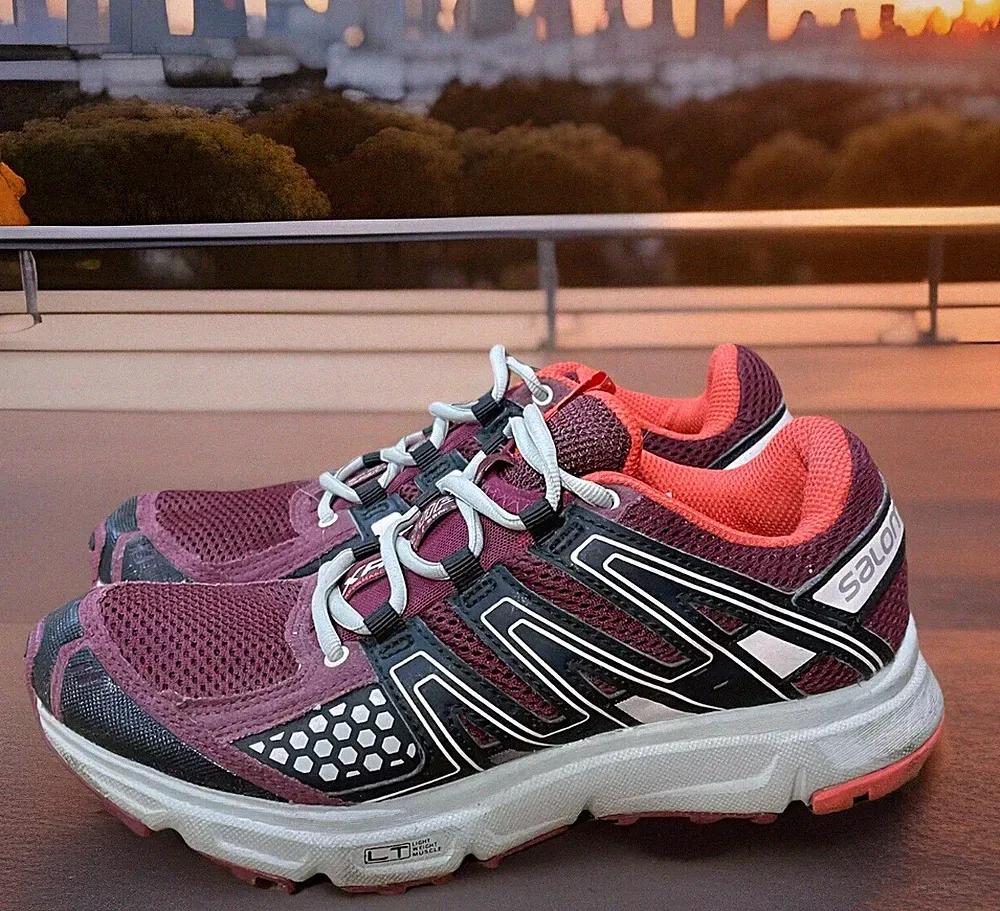 Salomon XR Shift Women's Trail Running Hiking Shoes Burgundy Gray Size 6