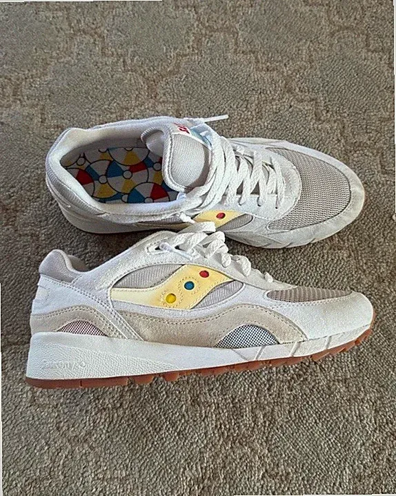 Saucony White Low Top “Beach Ball” shadows