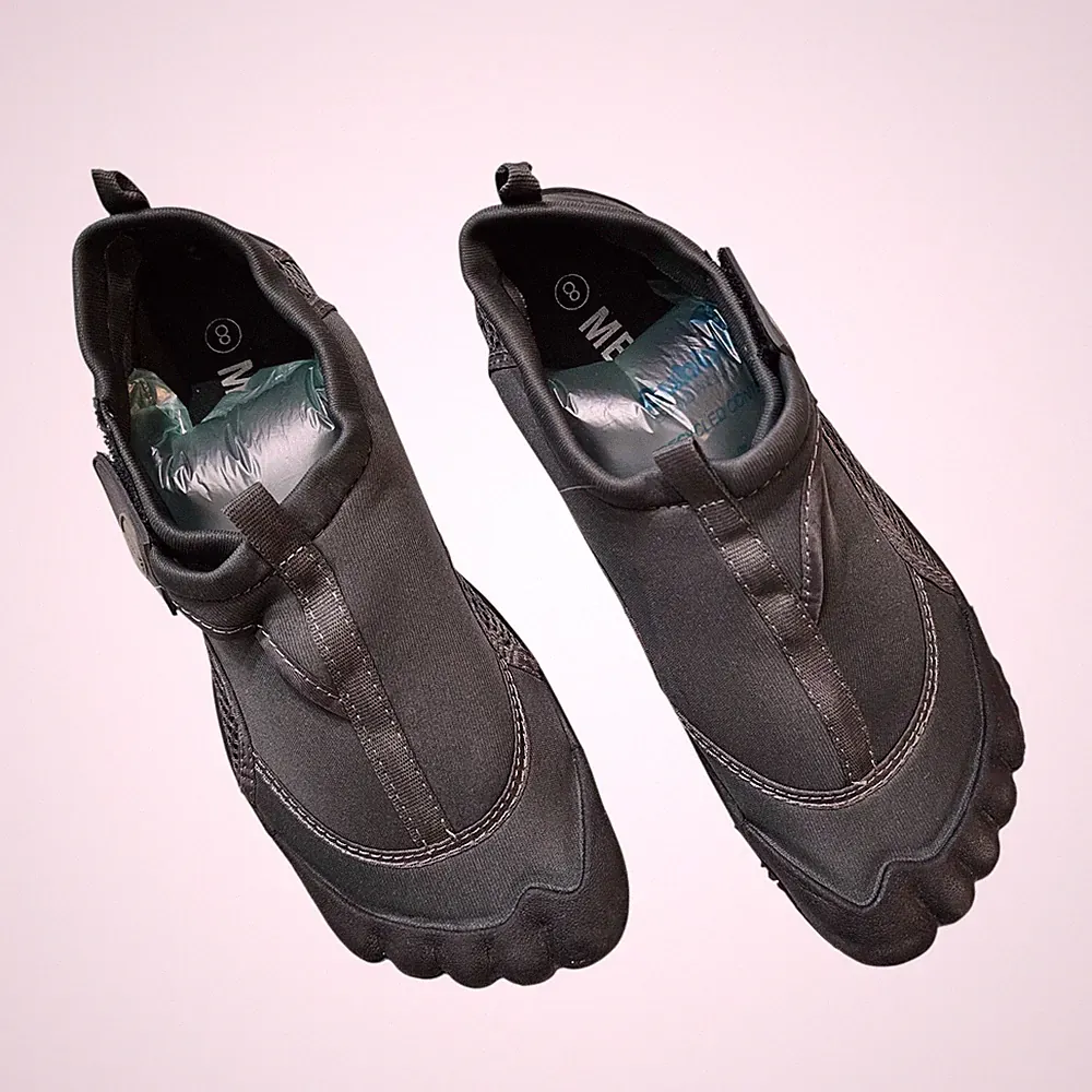 Seven7 Men's Water Shoes Size 8 Black Gray Barefoot Aqua Socks Swim Beach Hiking