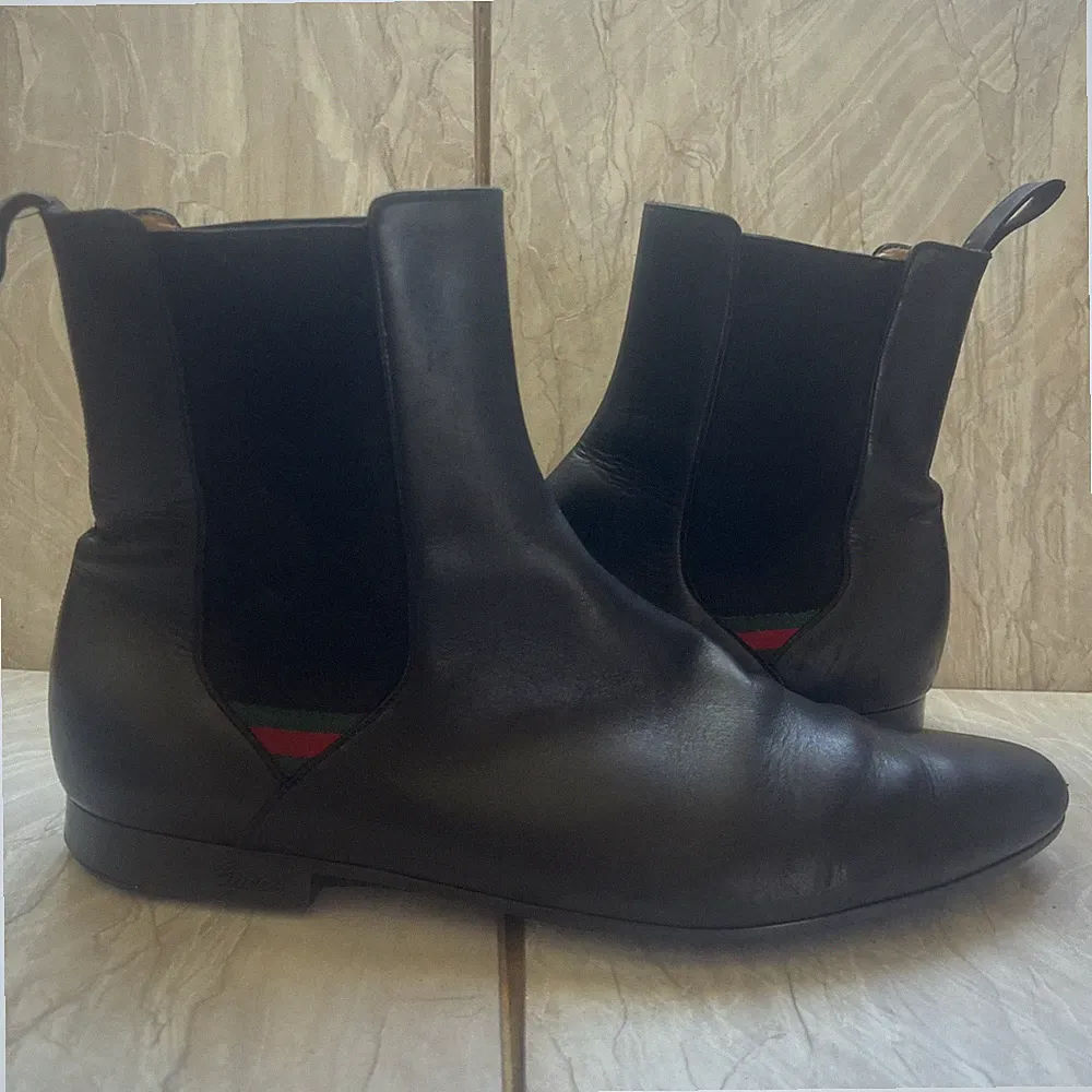 Size 13.5 Men's Gucci Black Chelsea Boots