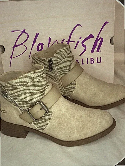 Size 10 Women's Blowfish Malibu Viten Zip Up Brch Zebra Ranch Dyecut Ankle Boots