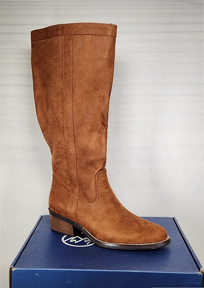 Size 7 Medium (Wide Calf) - White Mountain Alti - Hazelnut