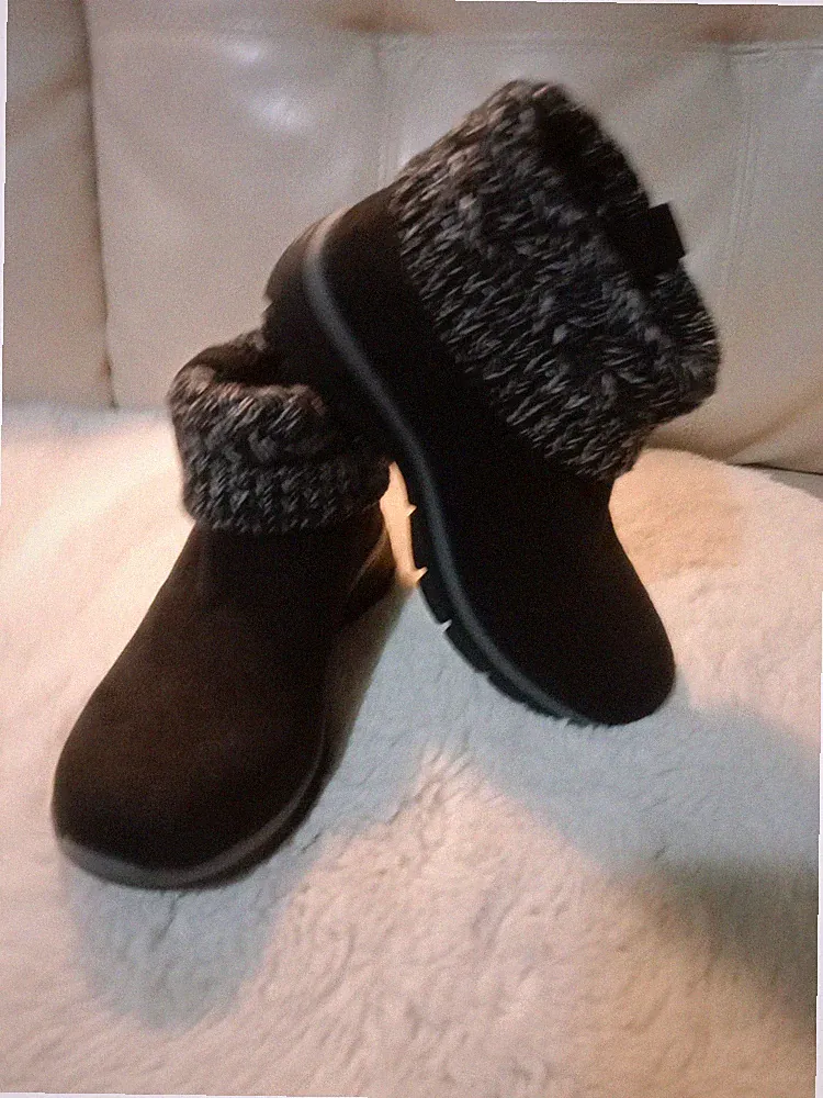 Skechers Ankle Winter Boots Womens Size 6.5 Easy Going Heighten Bootie Black
