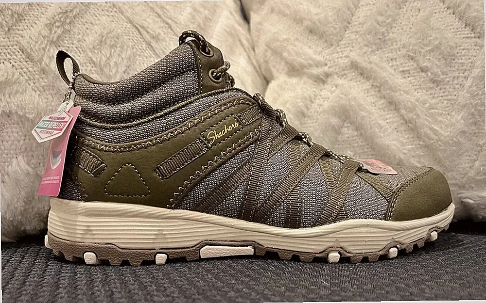 Sketchers Outdoor Lifestyle Water Repellent Seager Hiker Vegan Women 6.5 Boots
