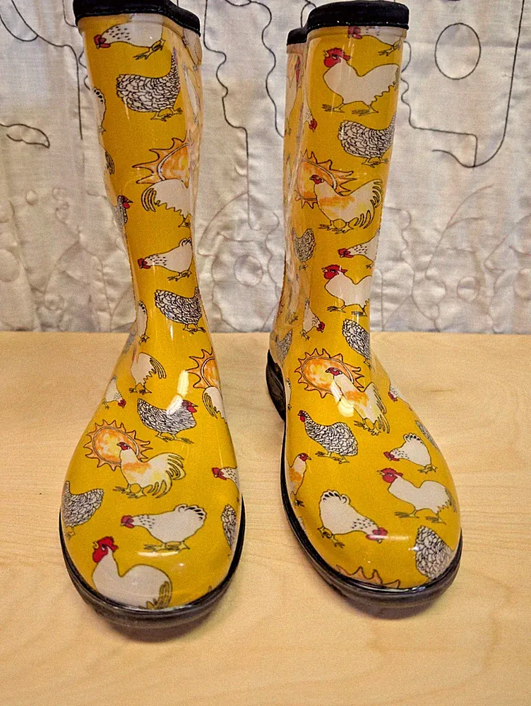 Sloggers 10 Boot Yellow Chicken Waterproof Gorp Garden Cottage Kitsch Country