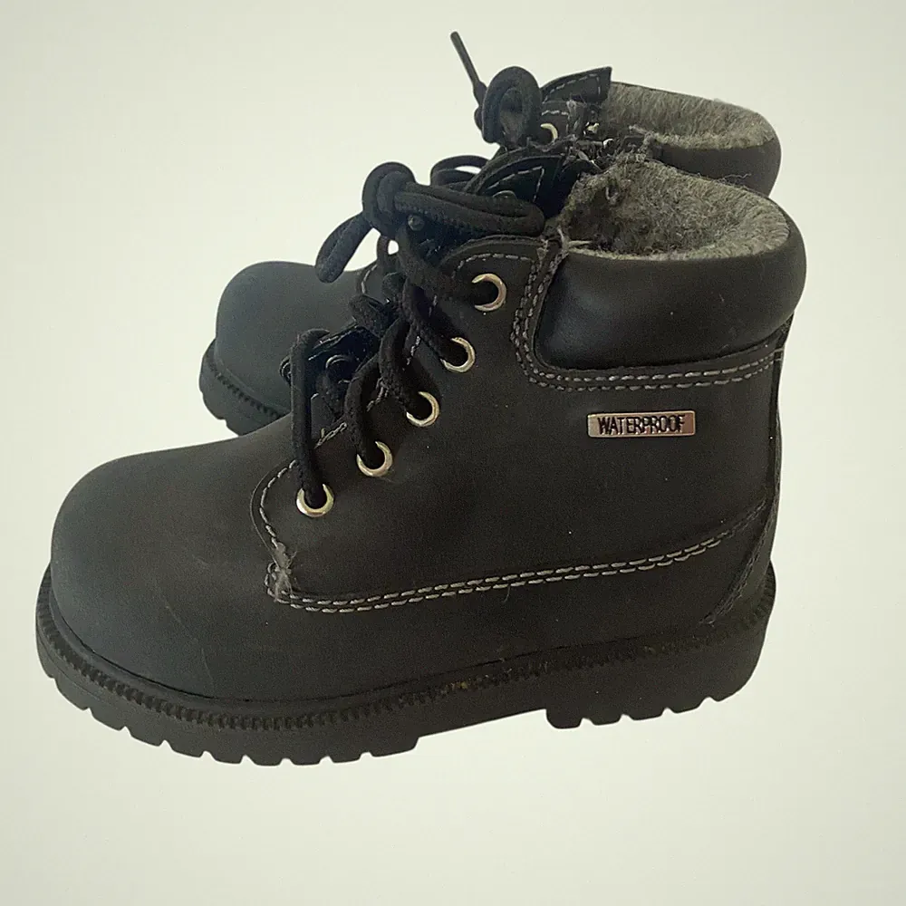 SmartFit Kids Black Waterproof Winter Work Boots Side Zip Faux Fur Lined Size 9