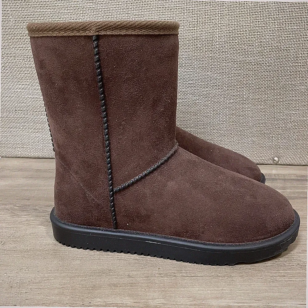 SOCIOLOGY Women's Brown Warm Lined Winter Boots Fuzzy Warm Cozy Size 8