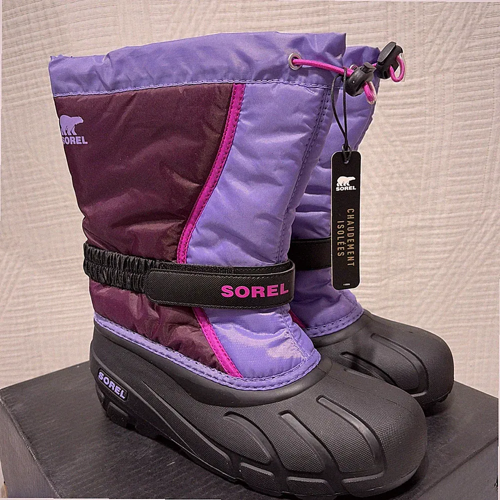Sorel Youth Flurry Insulated Snow Boots Purple Dahlia Size Youth 6 NEW IN BOX