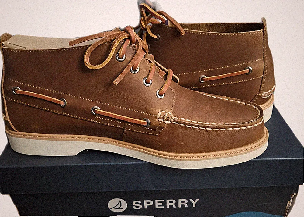 SPERRY Men’s Original Tan Chukka Boots A/O White Sole Size 11 M NIB