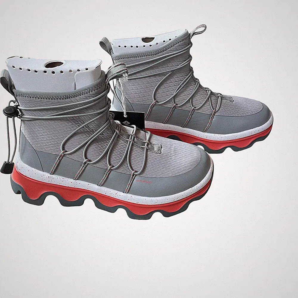 Sperry Women's Plushwave 3D Boots Waterproof Rain Snow Shoe Size 7M Gray Hiking