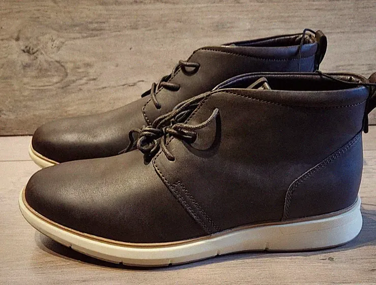 St. John's Bay Men's Mills Flat Heel Chukka Boots Sz 7 NWT