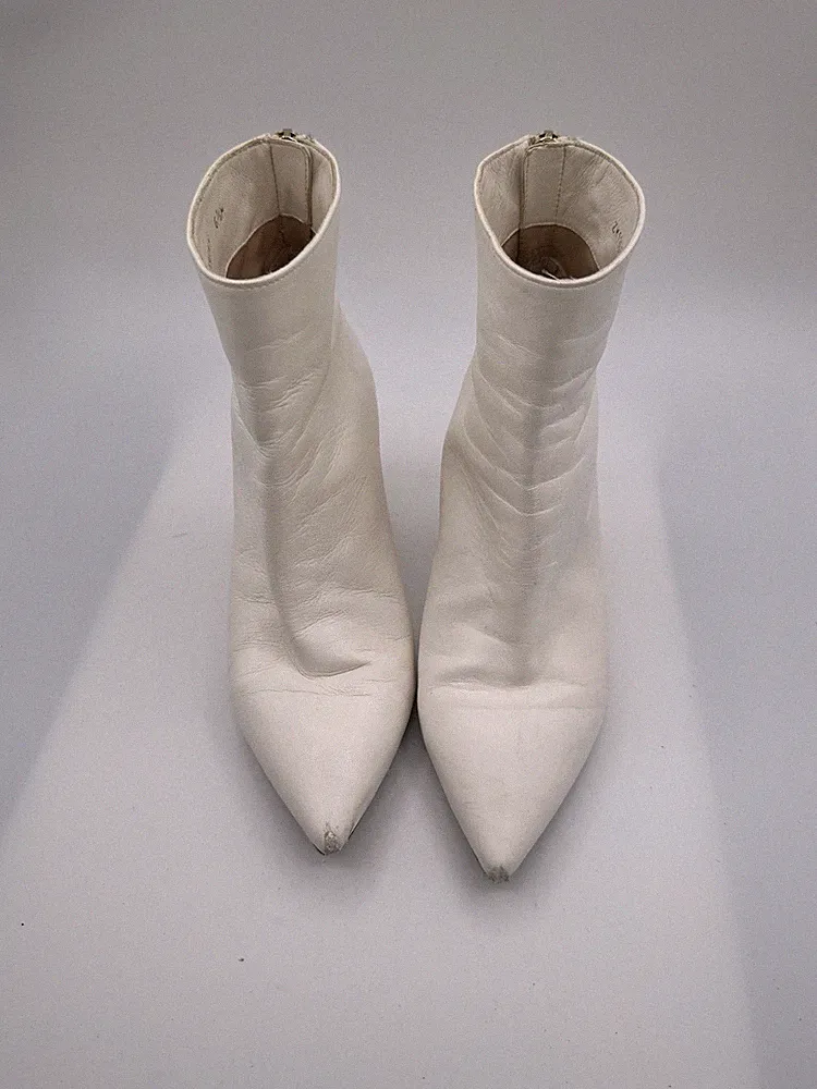 STUART WEITZMAN White Leather Ankle Boots Kitten Heel Sz 6.5M