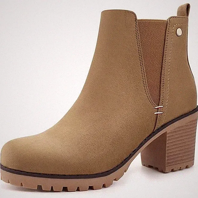 Tan Suede Ankle Boots Size 8/39 Chelsea Lug Heel Casual Fall Trendy