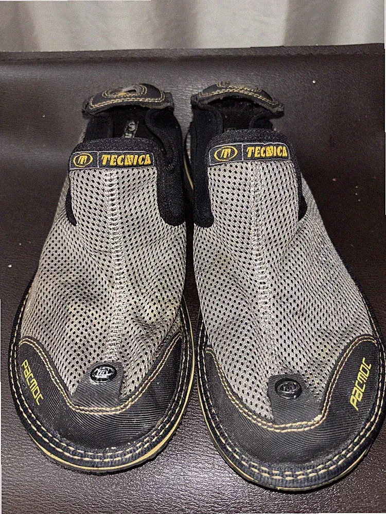 TECNICA PACMOC Mens Gorp Camping Core Hiking Trail Slip on Black Mesh Shoes 9.5M