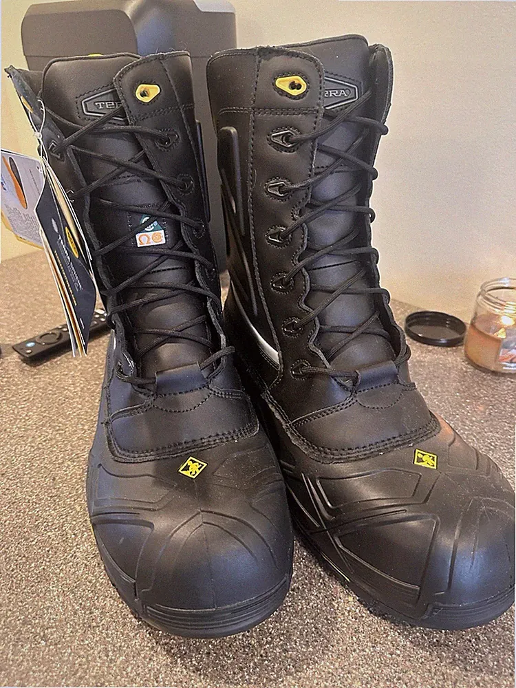 Terra Snow Work Boots 12 Inch Size 12US Composite Safety Toe Brand New