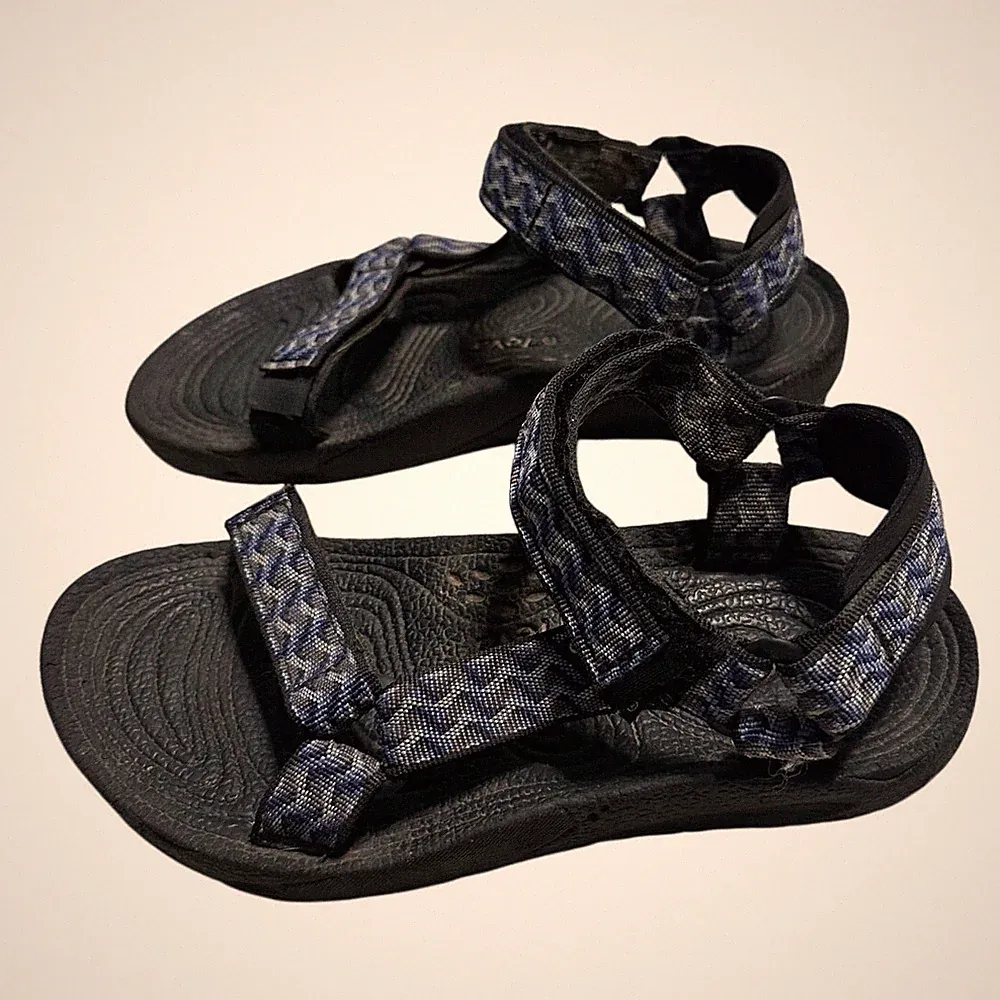 Teva Sandals Women's Size 7 Blue Nylon Hiking Shoes Waterproof Adjustable