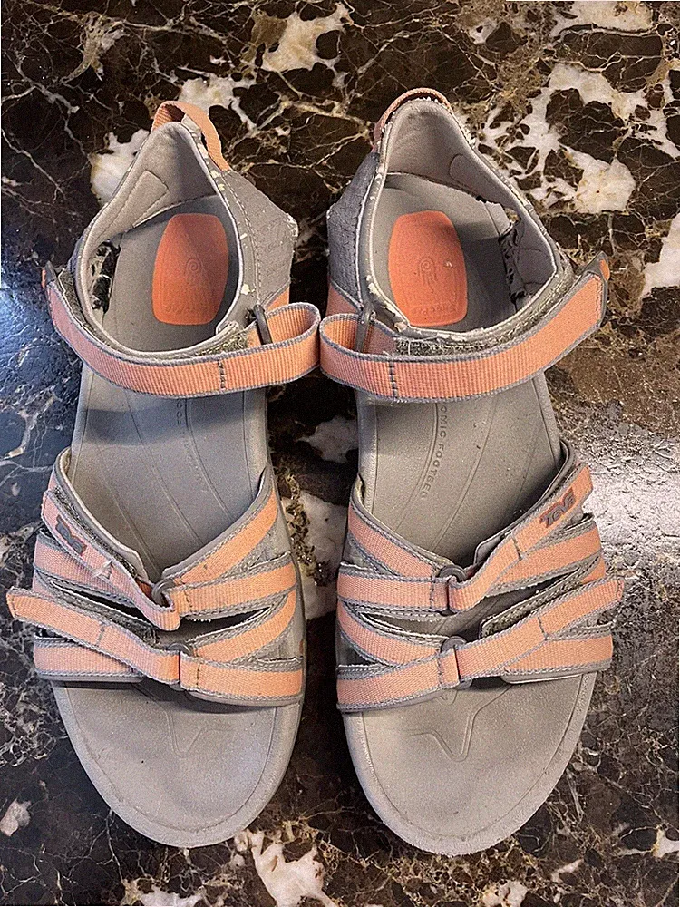 Teva Tirra Sandals Womens Size 10 Vegan Hook And Loop Hiking Shoes Support