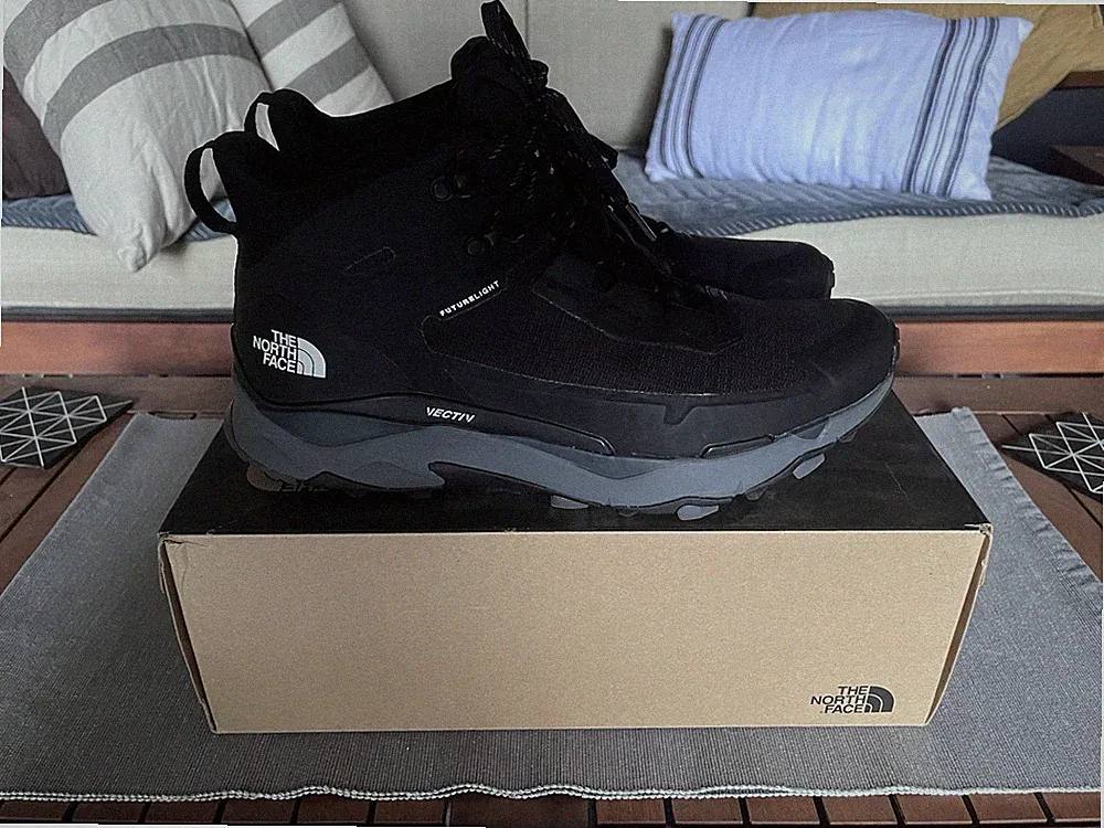 The North Face Vectiv Exploris Futurelight Mid Hiking Boots US 10.5