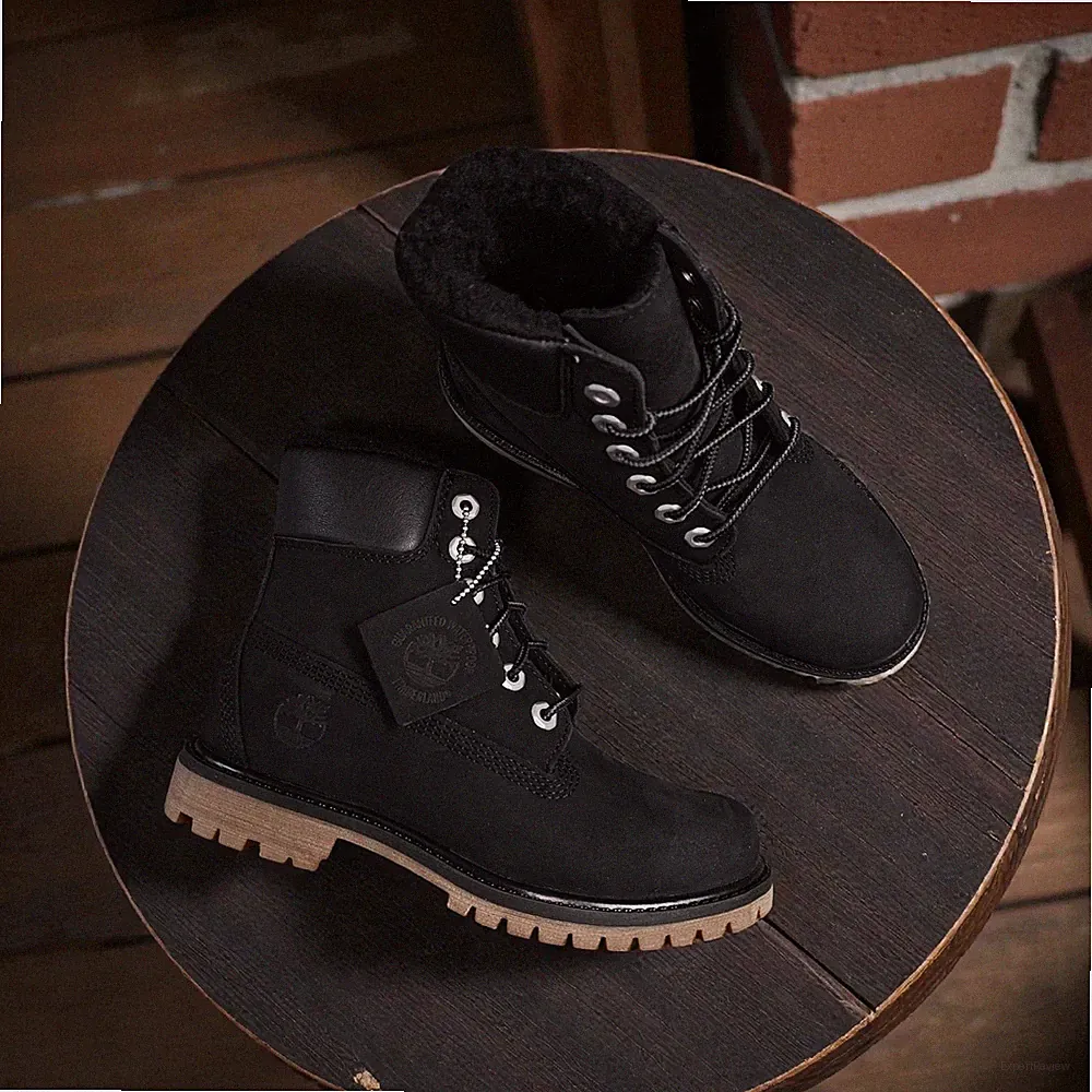 Timberland Premium 6-Inch Waterproof Boots Black Women's Size 5.5 Fuzzy Fleece ⚫