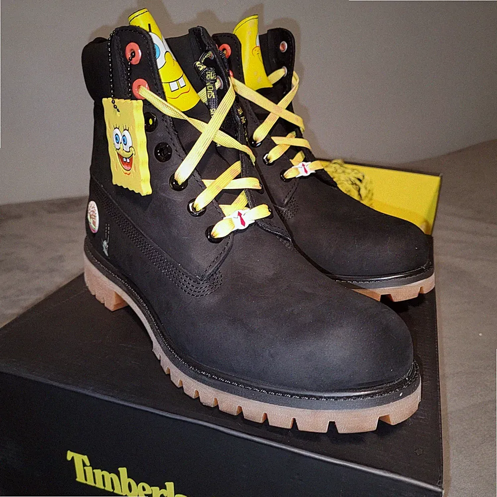 Timberland SpongeBob Waterproof Black Nubuck Men's Hiking Boots Size 11