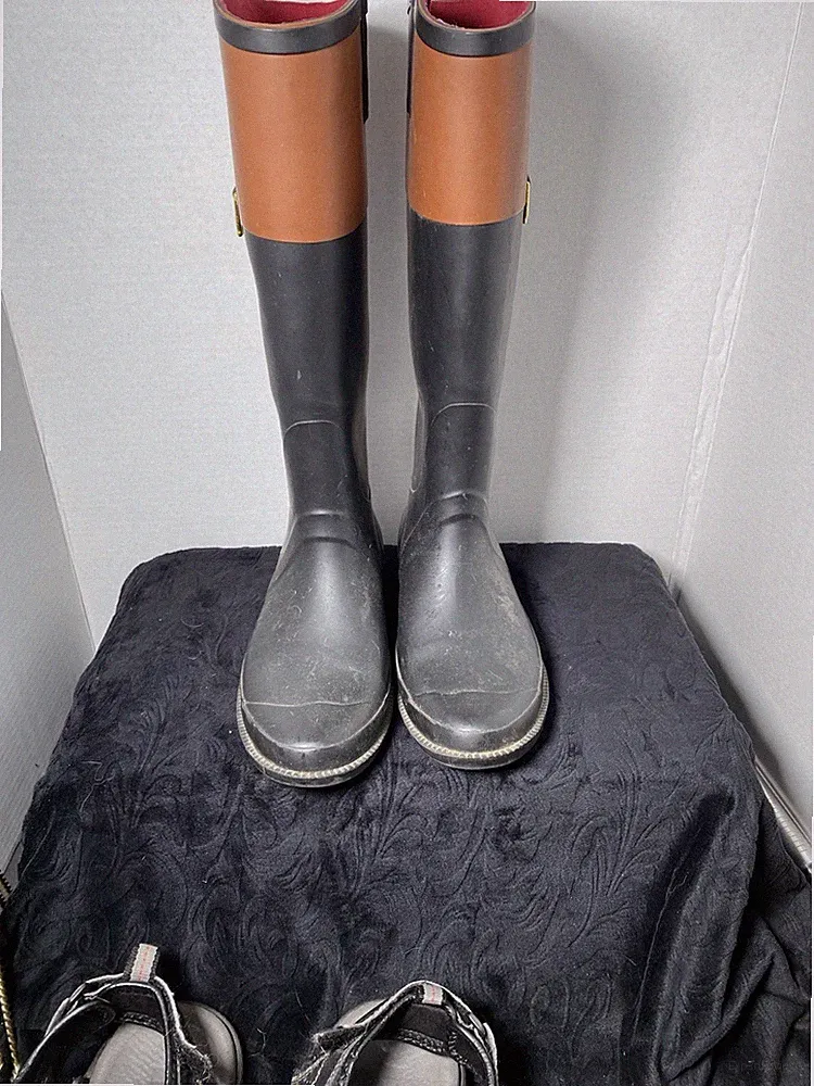 Tommy Hilfiger Viktoria Equestrian Style Rubber Tall Rain Boots Size 9